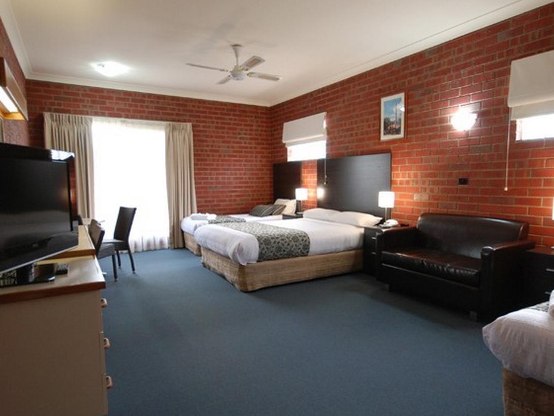Burke And Wills Motor Inn Swan Hill Kültér fotó